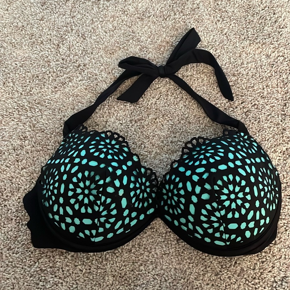 Sexy Shade and Shore bikini top.